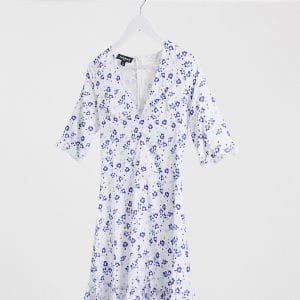 Parisian Tall - Blåblomstret tea-kjole-Hvid