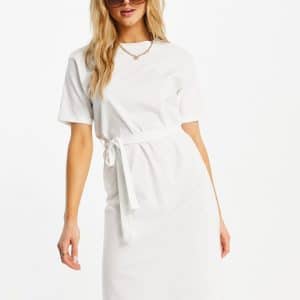 Vero Moda - Aware - Hvid T-shirt-midikjole med bælte i taljen i økologisk bomuld