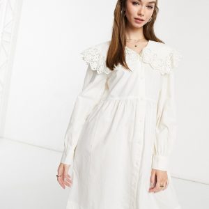 Y.A.S - Hvid minikjole med Peter Pan-krave i broderie anglaise