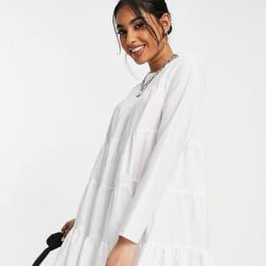ASOS DESIGN Petite - Hvid lagdelt langærmet mini-smock-kjole i bomuldspoplin
