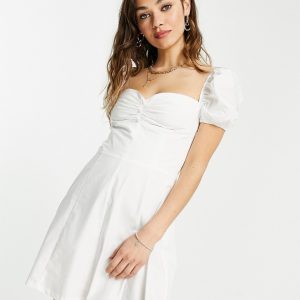 Bershka - Hvid milkmaid-kjole i poplin med knapper