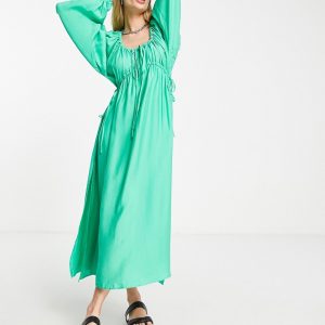 Topshop - Midaxi-kjole i grøn med rynket forside og tekstur-Hvid