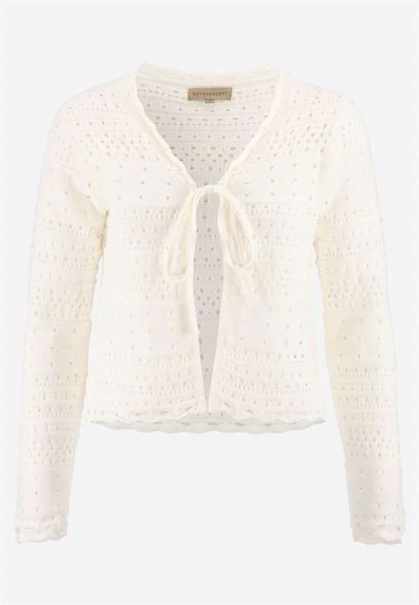 Fintstrikket cardigan med hulmønster