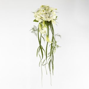 Lys brudebuket med langt hæng - Send blomster med Bloomit