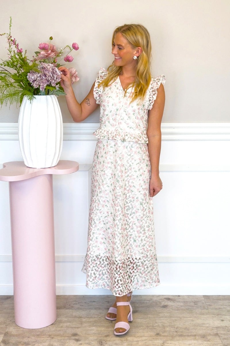 Loved by Lykke - Kjole - Christina Dress - Rose Flowers